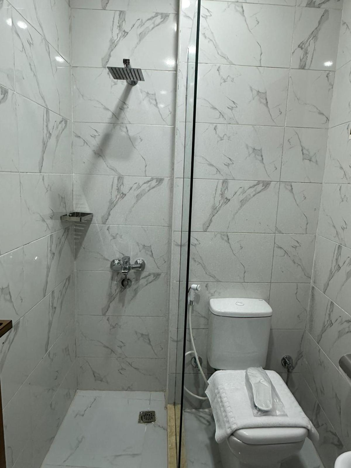 Prince Pyramids Inn Kafret el-Gabal Esterno foto